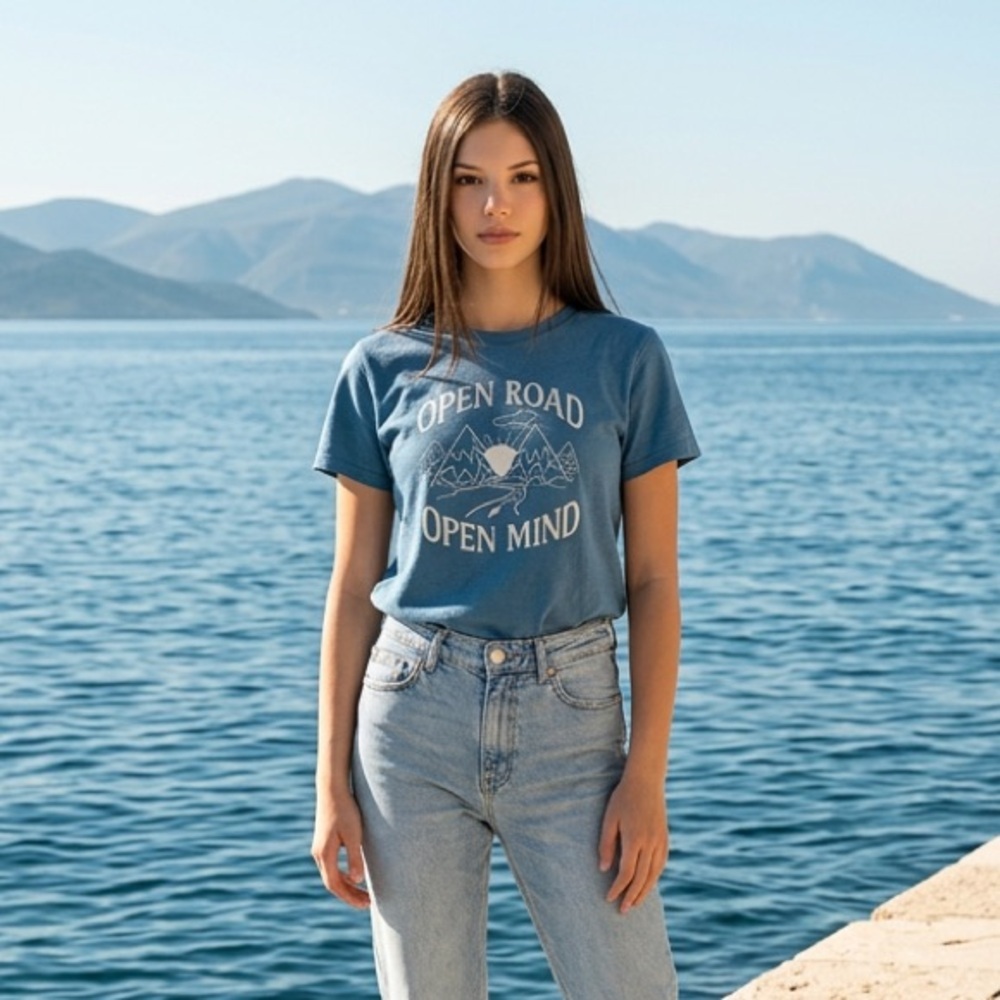 Old Navy Blue Graphic Tee